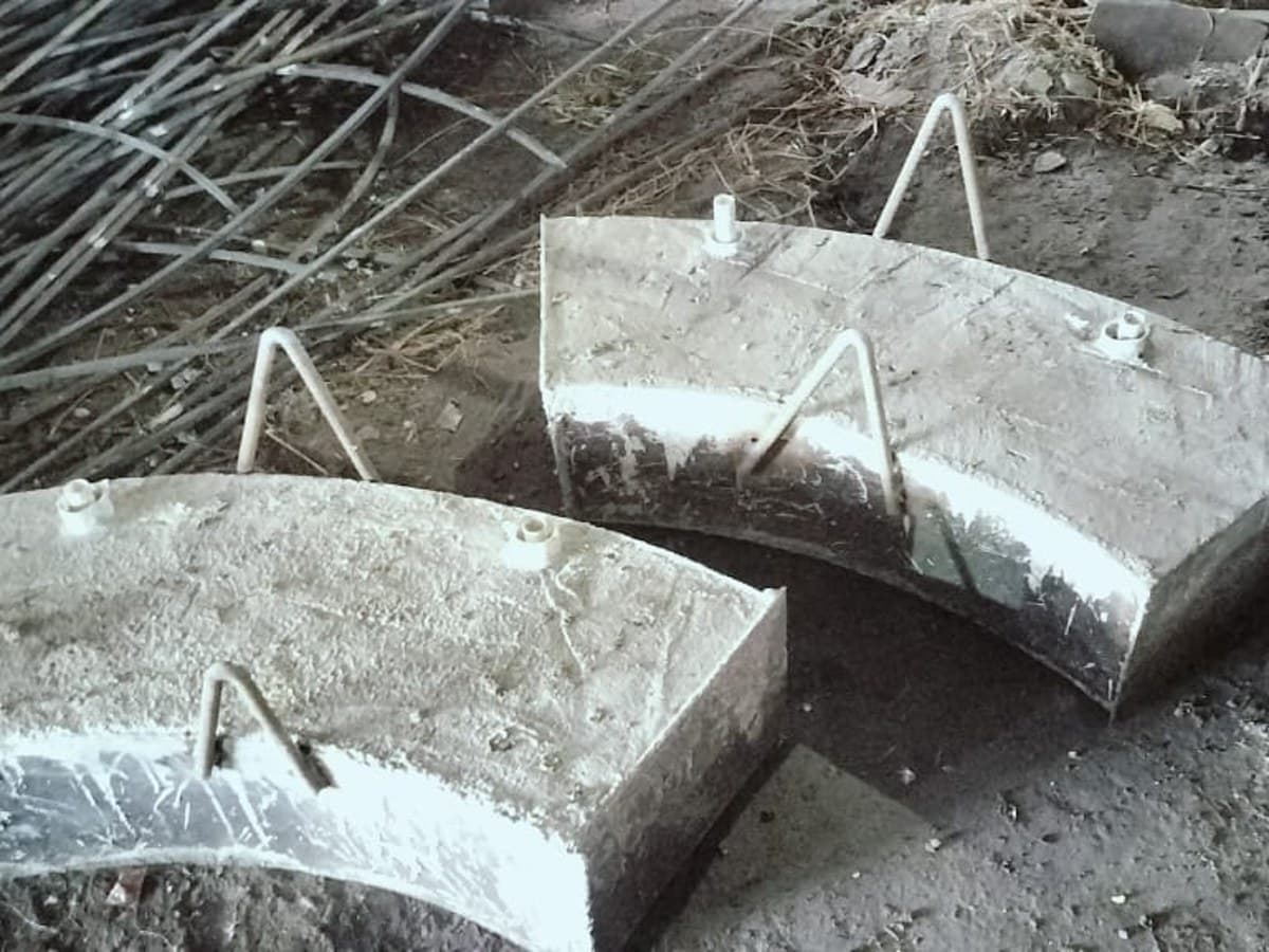 Precast furnace top-block segments made with DFP India refractory
